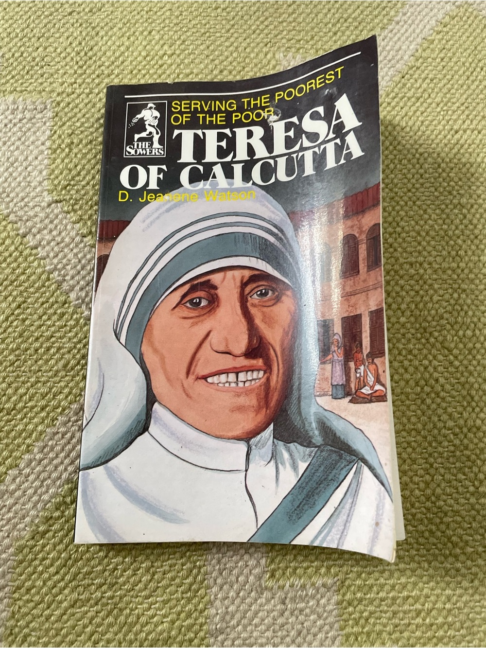 Teresa of Calcutta Paperback Book - White & Green